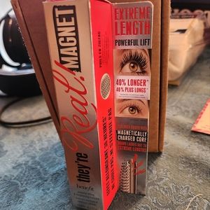 Benefit Cosmetics They’re Real! Magnet Lengthening Mascara in Supercharged Black